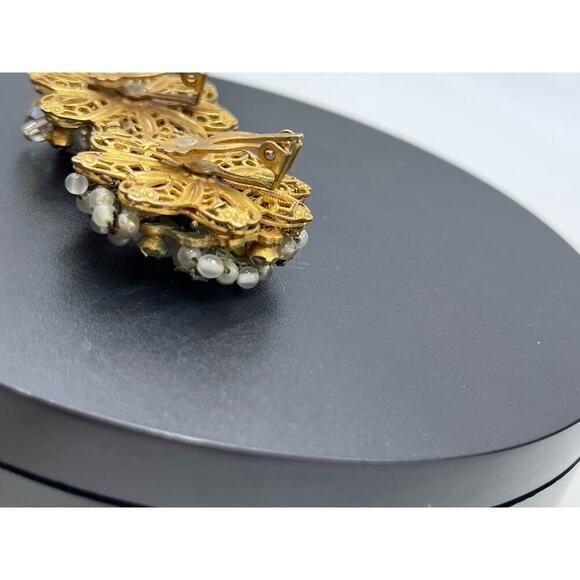 Robert Vintage Rhinestone Faux Pearl Layered Filigree Cluster Clip On Earrings - Picture 14 of 16